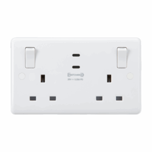 Curved Edge - Knightsbridge White 13A 2G SP Switched Socket with Dual USB-C 20V DC 3.25A Max. 65W (CU9965)