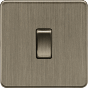 ML Accessories - Knightsbridge Screwless Antique Brass 10AX 1G DP Switch (SF1000DPAB)