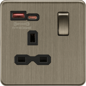 Knightsbridge Antique Brass 13A 1G Switched Socket with dual USB A+C [18W FASTCHARGE]