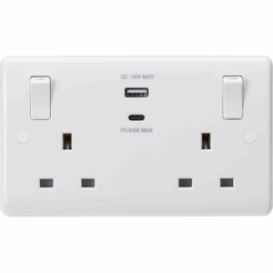 ML Accessories - Knightsbridge White Curved Edge 13A 2G SP Switched Socket with Dual USB A+C 20V DC 2.25A (Max. 45W) with Outboard Rockers (CU9003)