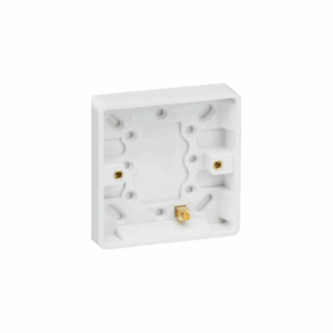 ML Accessories - Knightsbridge White Curved Edge Single 16mm Pattress Box with Earth Terminal (CU1300)