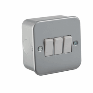 Metal Clad Range - Knightsbridge Silver/Grey Metal Clad 10AX 3G 2-way Switch (M4000)