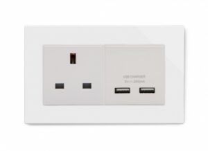 White Plain Glass - Retrotouch Crystal PG 13A 1G UK Socket & 2.1A Dual USB White (00642)