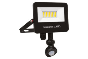 Integral Super Slim 2 Floodlight IP67 3000Lm 30W 4000K Pir 120? Non-Dimm 100Lm/W Black Ir Remote