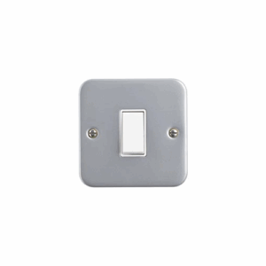 Saxby Electrical Metal Clad 10ax 1g Intermediate Switch (MC109)