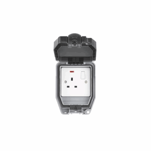 Saxby Electrical Weatherproof 13a 1g Dp Switched Socket