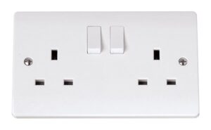 Click Scolmore - Click Curva 13A 2 Gang Switched Socket (CCA606)