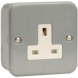 Click Scolmore - Click Metal Clad 1 Gang 13A Unswitched Socket Outlet (CL030)