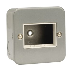 Click Scolmore - Click Metal Clad 1 Gang Switch Plate 3 Aperture (CL403)