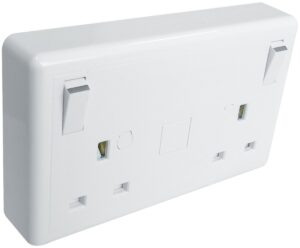 Eterna Converter Socket 1 Gang To 2 Gang