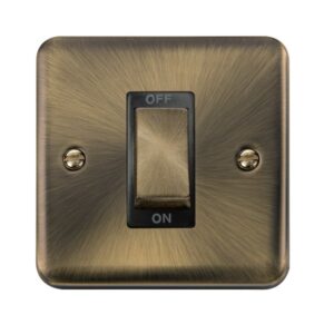 Click Scolmore - Click Deco Plus 45A Ingot 1 Gang Dp Switch (DPAB500BK)