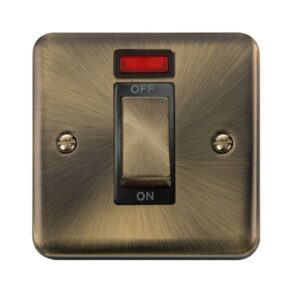 Click Scolmore - Click Deco Plus 45A Ingot 1 Gang Dp Switch With Neon (DPAB501BK)