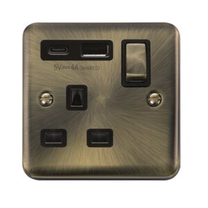Click Scolmore - Click Deco Plus Ingot 13A 1 Gang Switched Safety Shutter Socket Outlet With Type A & C Usb (4A) Outlets Antique Brass Black Inserts (DPAB585BK)