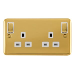 Click Scolmore - Click Deco Plus 13A 2Gang Outboard Switch Skt Dp Br Wh (DPBR836WH)