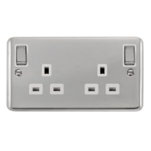 Click Scolmore - Click Deco Plus 13A 2Gang Outboard Switch Skt Dp Ch Wh (DPCH836WH)