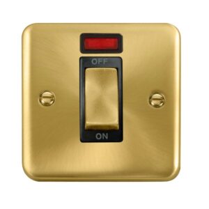 Click Scolmore - Click Deco Plus 45A Ingot 1 Gang Dp Switch With Neon (DPSB501BK)