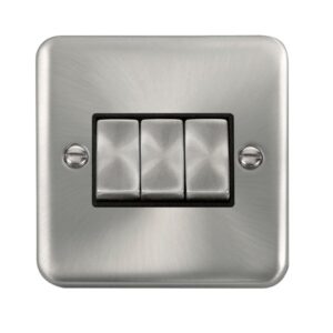 Click Scolmore - Click Deco Plus 10Ax Ingot 3 Gang 2 Way Plate Switch (DPSC413BK)