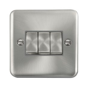 Click Scolmore - Click Deco Plus 10Ax Ingot 3 Gang 2 Way Plate Switch (DPSC413GY)