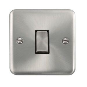 Click Scolmore - Click Deco Plus 10Ax Ingot 1 Gang Intermediate Plate Switch (DPSC425BK)