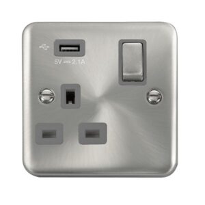 Click Scolmore - Click Deco Plus 13A Ingot 1 Gang Switched Socket Outlet With Single 2.1A Usb Outlet (DPSC571UGY)