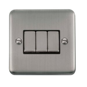 Click Scolmore - Click Deco Plus 10Ax Ingot 3 Gang 2 Way Plate Switch (DPSS413BK)