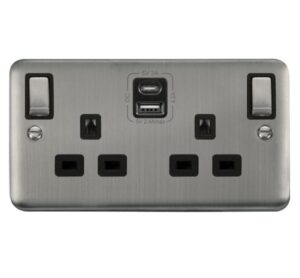 Click Scolmore - Click Deco Plus 2G 13A Switch Skt 4.2A A&C Usb Ingot Dpss Bk (DPSS586BK)