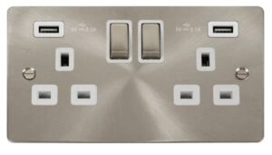 Click Scolmore - Click Define 13A Ingot 2 Gang Switched Socket With Twin 2.1A Usb Outlets (4.2A) (Twin Earth) (FPBS580WH)