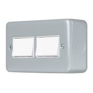 Click Scolmore - Click Metal Clad Pro 10Ax 6 Gang 2 Way Switch (MCP105)
