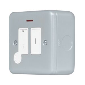 Click Scolmore - Click Metal Clad Pro 13A Key Switched Fused Connection With Flex Outlet With Optional Flex Outlet & Led (MCP1252)