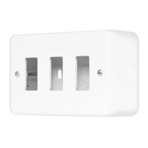 Click Scolmore - Click Metal Clad Pro 3 Gang GridPro Front Plate Polar White (MCP20403PW)