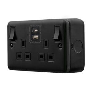 Click Metal Clad Pro 13A 2G Safety Shutter Switched Socket Outlet With Type A & C Usb (4.2A) Outlets Black