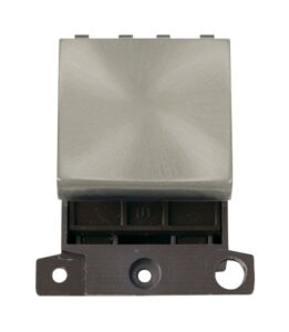 Click Scolmore - Click MiniGrid 32A Dp Ingot Switch Module Satin Chrome (MD032SC)