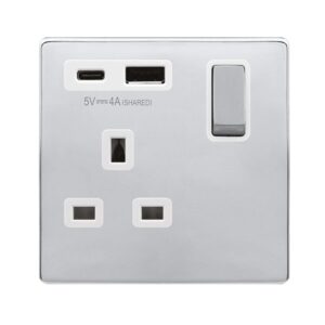 Click Scolmore - Click Definity Complete Definity Ingot 13A 1 Gang Switched Safety Shutter Socket Outlet With Type A & C Usb (4A) Outlets Polished Chrome Polar White Inserts (SFCH585PW)