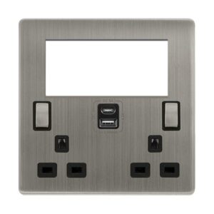 Click Scolmore - Click Definity Complete 2 Gang 3 Pin Safety Shutter Type A & C Usb Switched Socket With Quad New Media Apertures (SFSS684BK)