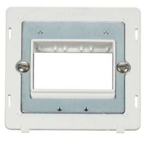 Click Scolmore - Click Definity 1 Gang Plate Triple Aperture Insert White (SIN403PW)