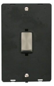 Click Scolmore - Click Definity Ingot 45A 2 Gang Plate Dp Switch Insert Black (SIN502BKBS)
