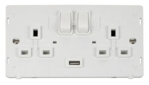 Click Scolmore - Click Definity 13A 2G Switched Socket With 2.1A Usb Outlet Insert White (SIN770PW)