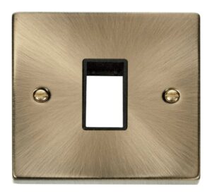 Click Scolmore - Click Deco 1 Gang Plate Single Aperture Black (VPAB401BK)