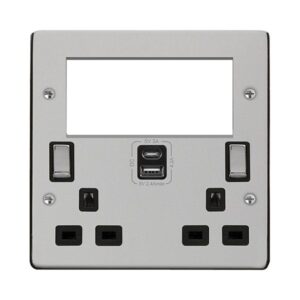 Click Scolmore - Click Deco 2 Gang 3 Pin Safety Shutter Type A & C Usb Switched Socket With Quad New Media Apertures (VPCH684BK)