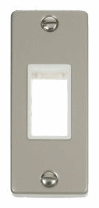 Click Scolmore - Click Deco Single Architrave Plate & Aperture White (VPPN471WH)