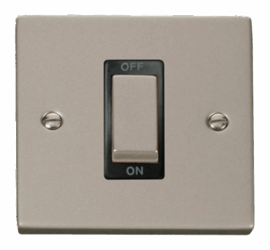 Click Scolmore - Click Deco Ingot 1 Gang 45A Dp Switch Black (VPPN500BK)