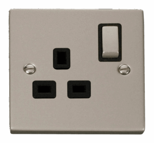 Click Scolmore - Click Deco 1 Gang 13A Dp Ingot Switched Socket Outlet Black (VPPN535BK)