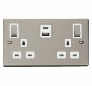 Click Scolmore - Click Deco 2G 13A Switch Skt 4.2A A&C Usb Ingot Vppn Wh (VPPN586WH)
