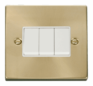 Click Scolmore - Click Deco 3 Gang 2 Way 10Ax Switch White (VPSB013WH)