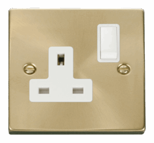 Click Scolmore - Click Deco 1 Gang 13A Dp Switched Socket Outlet White (VPSB035WH)