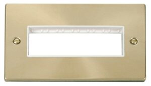 Click Scolmore - Click Deco 2 Gang Plate 6 In-Line Aperture White (VPSB426WH)