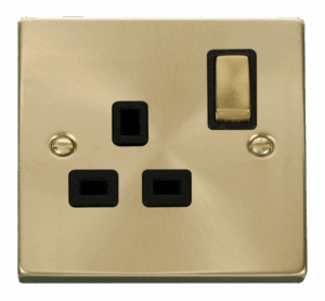 Click Scolmore - Click Deco 1 Gang 13A Dp Ingot Switched Socket Outlet Black (VPSB535BK)