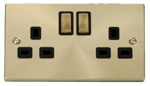 Click Scolmore - Click Deco 2 Gang 13A Dp Ingot Switched Socket Outlet Black (VPSB536BK)