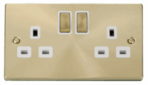 Click Scolmore - Click Deco 2 Gang 13A Dp Ingot Switched Socket Outlet White (VPSB536WH)