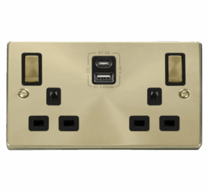 Click Scolmore - Click Deco 2G 13A Switch Skt 4.2A A&C Usb Ingot Vpsb Bk (VPSB586BK)